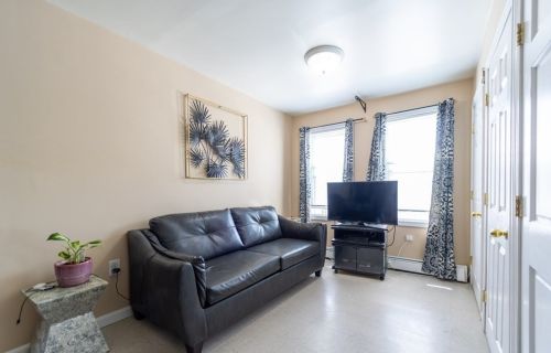 143 Lowell St, Methuen MA 01844-6825 exterior