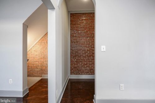 1815 20 St, Philadelphia PA 19145-2048 exterior