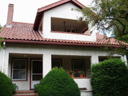 537 California St, Newton, MA 02460-1245