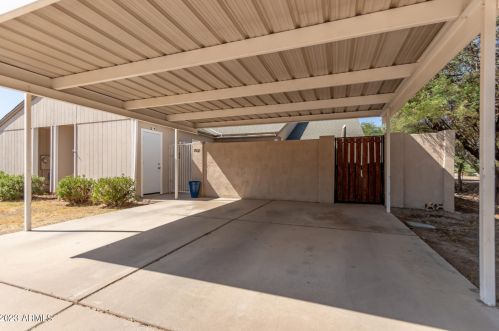 7002 42nd St, Phoenix AZ 85032-2205 exterior