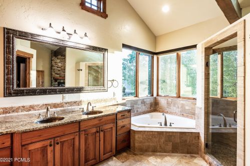 3382 Westview Trl, Park City UT 84098-6342 exterior