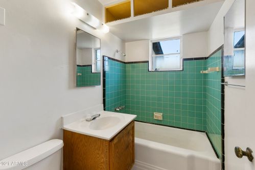 3813 9th Pl, Phoenix AZ 85022-2642 exterior