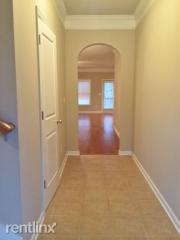 1040 Inverness Cove Way, Birmingham AL  35242-4217 exterior