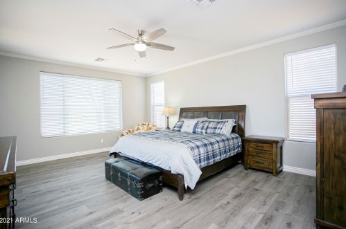 35318 31st Dr, Phoenix AZ  85086-2127 exterior