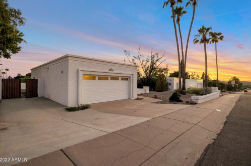 1209 Acoma Dr, Phoenix AZ  85022-4409 exterior