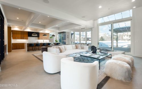 2722 Est Dr, Park City UT 84060-6877 exterior