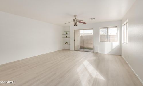 3738 Carson Rd, Phoenix, AZ 85041-6133