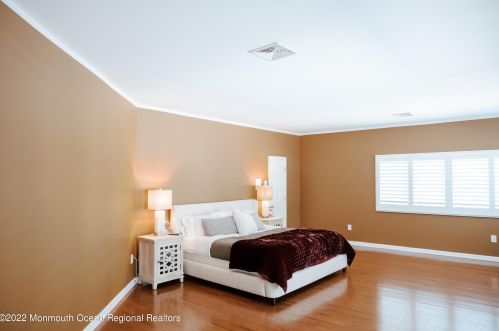 97 Mitchell Pl, Little Silver NJ 07739-1653 exterior