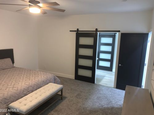 2022 22 Pl, Phoenix AZ 85042-8100 exterior