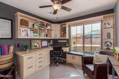 16011 18 Dr, Phoenix AZ 85045-1774 exterior