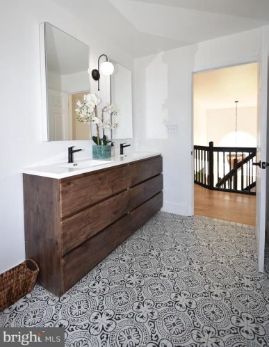 11 Waterview Dr, Erial NJ  08081-1683 exterior