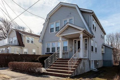 92 Ballou St, Milton, MA 02186-5605
