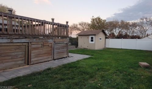 264 Davis Ave, Kearny NJ 07032-3402 exterior