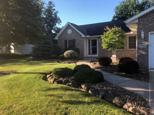 20567 Wildwood Ln, Cleveland OH  44149-5726 exterior