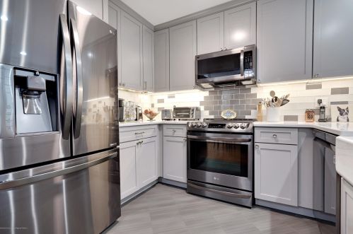 10 Concord Ct, Tinton Falls NJ 07701-5414 exterior