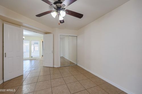 3121 Bethany Home Rd, Phoenix AZ 85015-2442 exterior