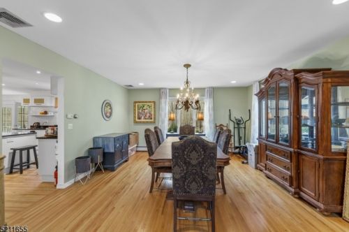 79 Pinewood Dr, Skyline Lakes NJ  07456-1122 exterior