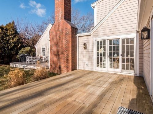 1 Normanstone Dr, Rockport MA  01966-1910 exterior