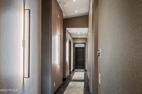 8449 Silver Crk Rd, Park City UT exterior