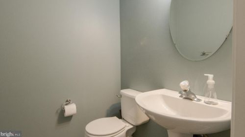 4 Coachlight Dr, Erial NJ  08081-5600 exterior