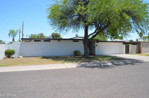 11801 36th Pl, Phoenix AZ  85028-1414 exterior