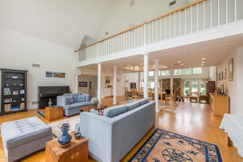 125 Bridges Rd, Little Silver NJ 07739-1634 exterior