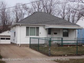 12614 Lena Ave, Cleveland OH  44135-3036 exterior