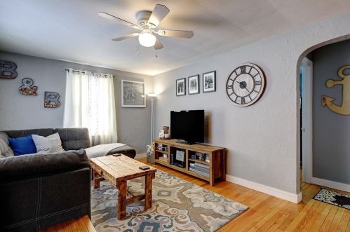 18 Smt Ave, Seekonk MA 02771-3919 exterior