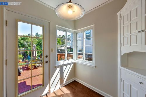 924 Brg Rd, San Leandro CA 94577-3805 exterior