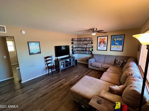 3133 Corrine Dr, Phoenix AZ  85032-6553 exterior