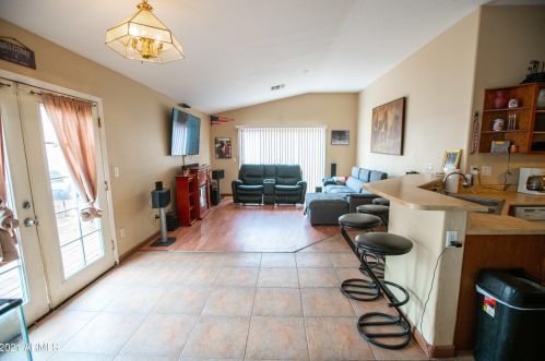 6108 37 Dr, Phoenix AZ 85051-1108 exterior