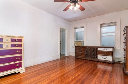 10 Carroll St, Weymouth MA 02189-1211 exterior