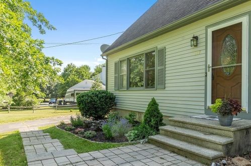 147 Craigin St, Royalston MA  01331-3203 exterior