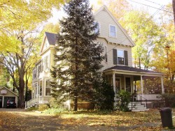 45 Chester St, Newton, MA 02461-1433