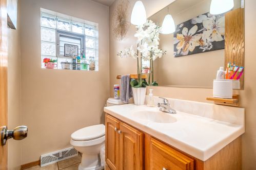 6718 41 St, Forest View IL 60402-4160 exterior