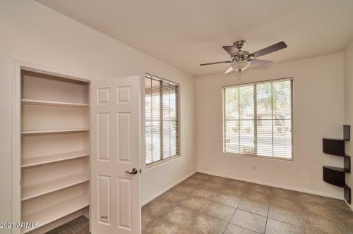 1813 Beautiful Ln, Phoenix AZ 85042-7073 exterior