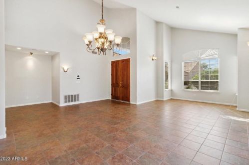 16421 1st Ave, Phoenix AZ  85045-0713 exterior