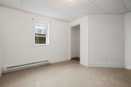 142 Marlborough St, Chelsea MA 02150-2910 exterior