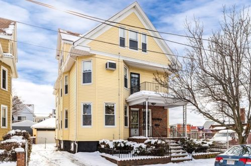 7 Bellingham Ave, Everett, MA 02149-1218