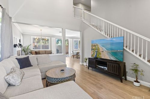 2 Bayfield, Irvine CA  92614-7907 exterior