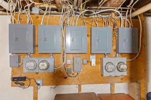 24 Newtonville Ave, Newton MA 02458-1828 exterior