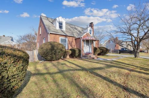 50 Park Ter, Agawam MA  01001-2432 exterior