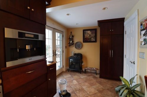 39 Villa Ave, Everett MA 02149-3820 exterior