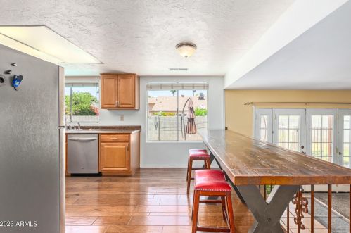 2428 Acoma Dr, Phoenix AZ 85032-4855 exterior