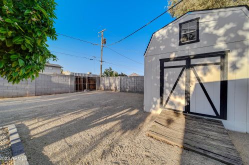 3520 Amelia Ave, Phoenix AZ 85037-2365 exterior