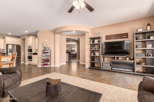 5227 Desperado Way, Phoenix AZ  85083-7353 exterior