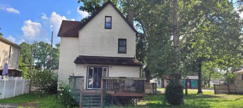 1111 Hessian Ave, West Deptford NJ  08093-1930 exterior