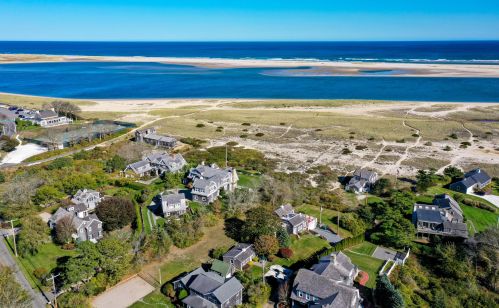 65 Morris Is Rd, Chatham MA 02633-2526 exterior