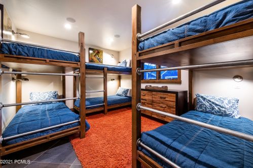 426 Woodside Ave, Park City UT exterior