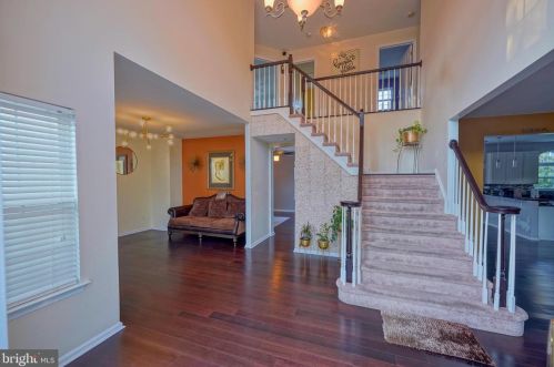 128 Betsy Ross Way, West Deptford NJ 08096-6872 exterior